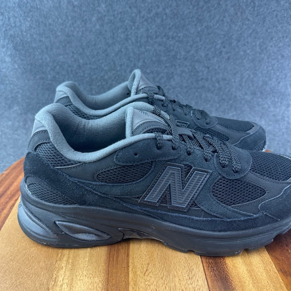 New Balance 2010 Men's Size 11M Lifestyle Shoes Triple Black U20107B1 - Picture 3 of 12